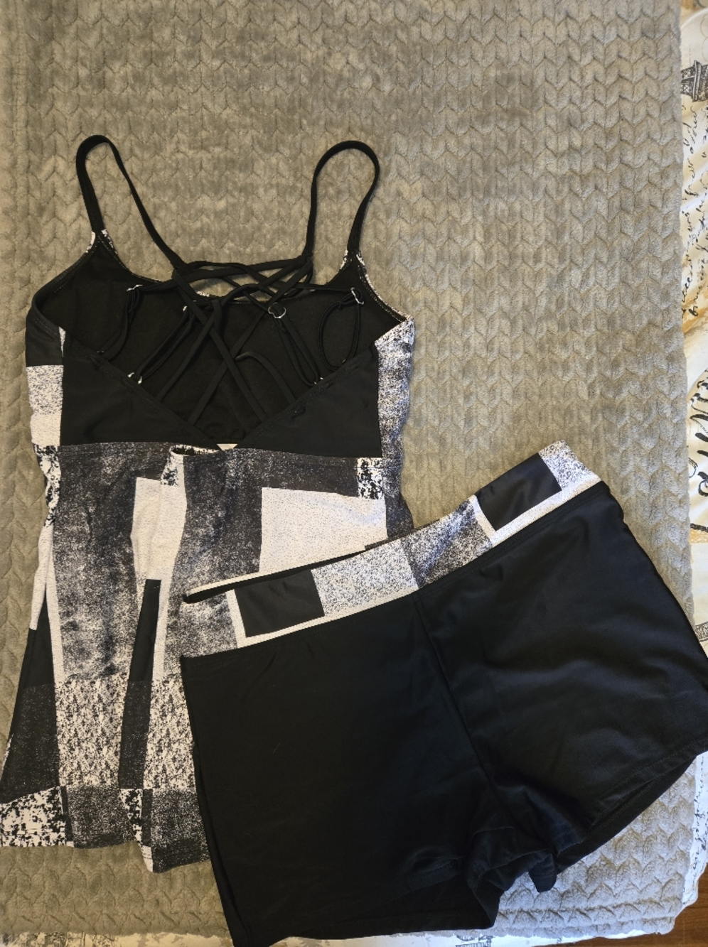 Women's Tankini Swim Shorts Set Black/gray/white NWT Size XL - Picture 2 of 5